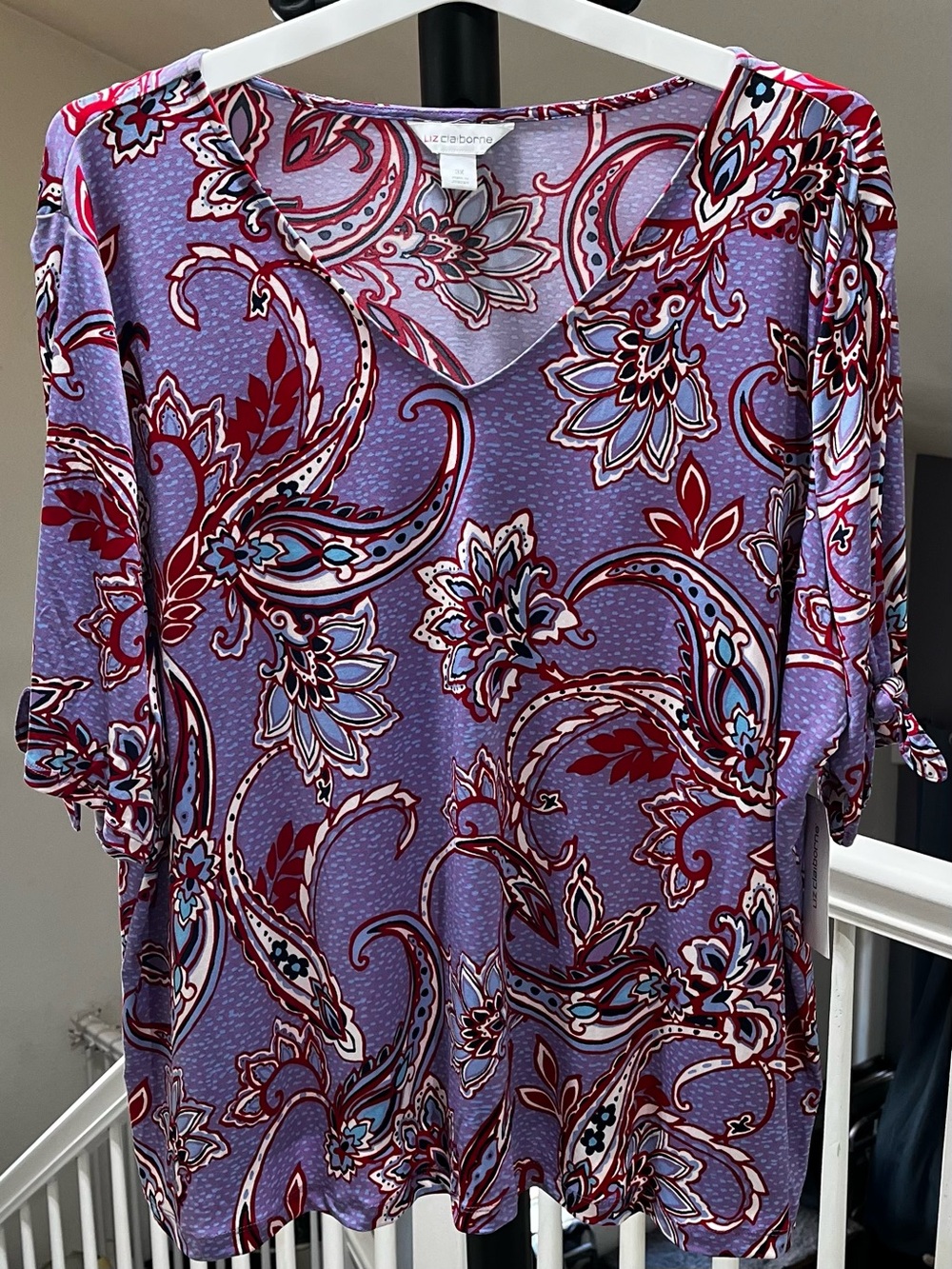 Liz Claiborne Purple Paisley V-Neck Women's Top